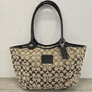 Authentic COACH Signature F14385